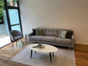 One Bedroom Self Catering Eden, Sydney
